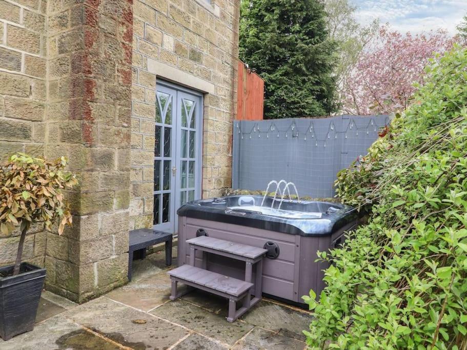 The Vestry - Chapel Retreat With Hot Tub Villa Haworth Exterior foto